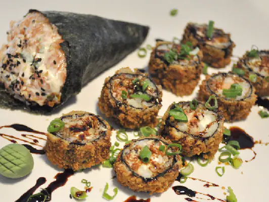 Terraço A Sushi - Delicioso Hot Roll Salmão, ou os doces de Banana